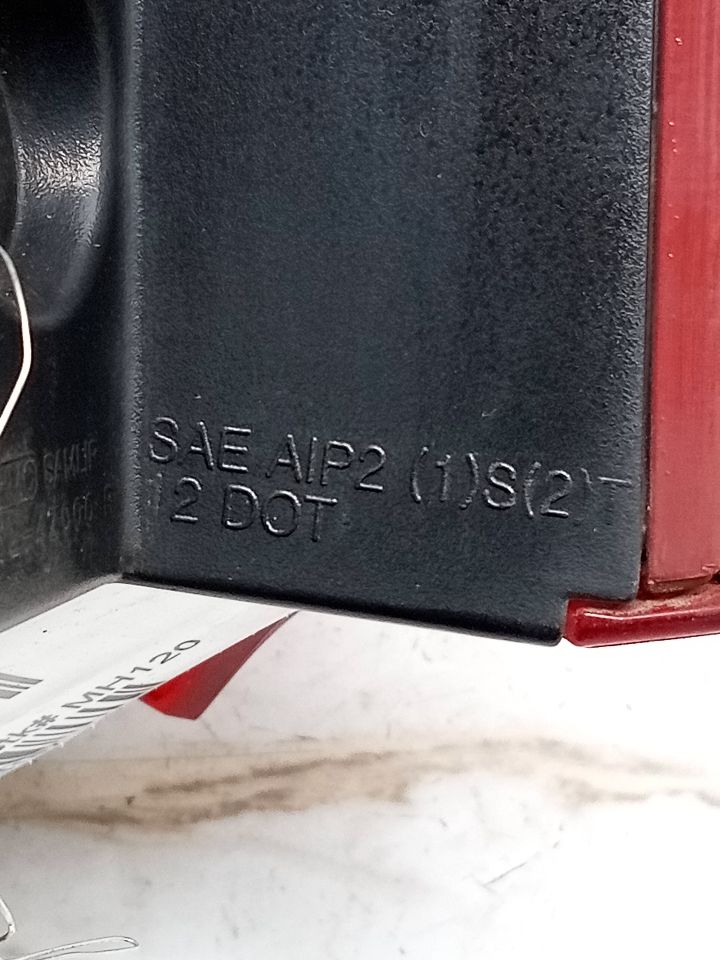 2014 HYUNDAI SANTA FE Right TAIL LAMP - 23187 — photo 5