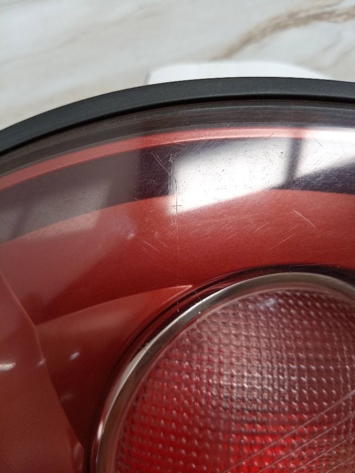 1999 LEXUS RX300 Right TAIL LAMP - 23206 — photo 2