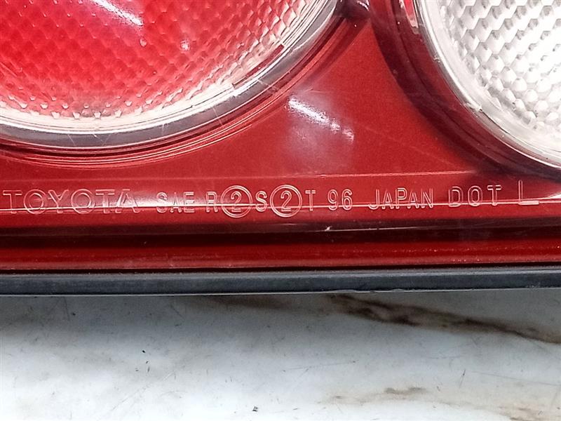 1999 LEXUS RX300 Right TAIL LAMP - 23206 — photo 3
