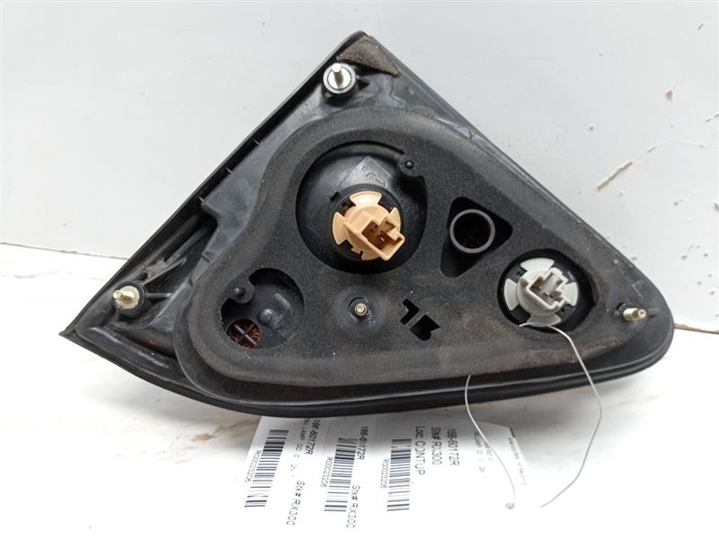 1999 LEXUS RX300 Right TAIL LAMP - 23206 — photo 4