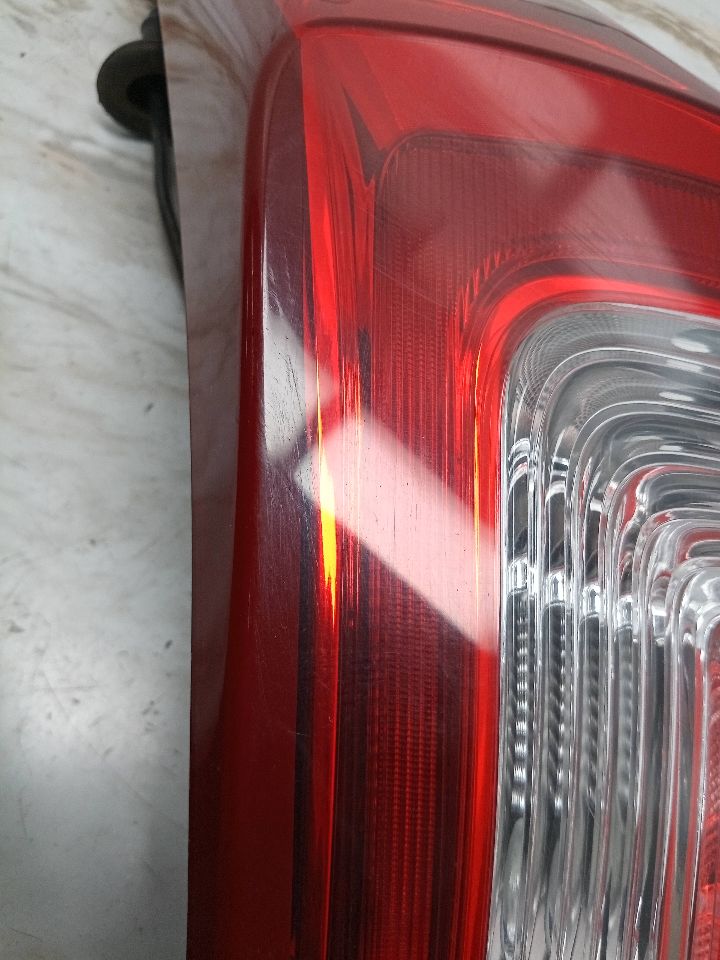 2016 FORD EXPLORER Right TAIL LAMP - 23214 — photo 4