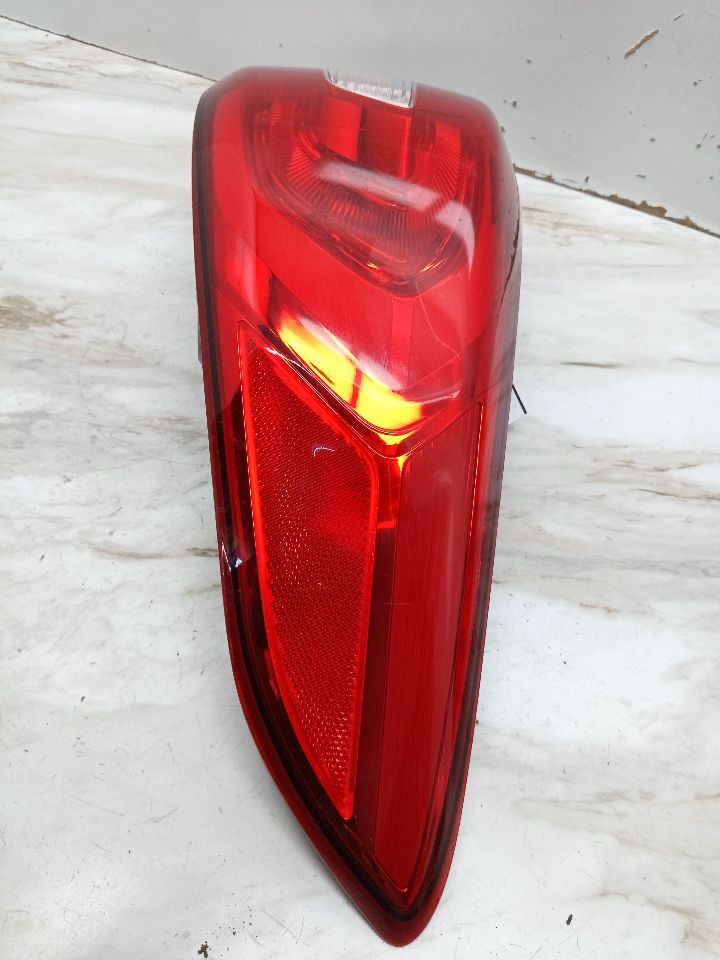 2015 HYUNDAI SONATA Right TAIL LAMP - 23215 — photo 2