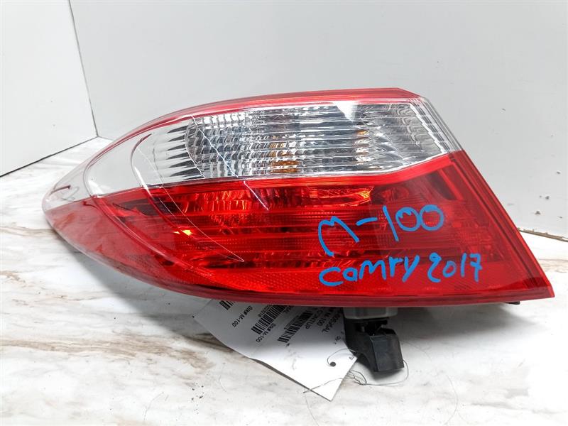 2017 TOYOTA CAMRY Left TAIL LAMP - 23218 — photo 1