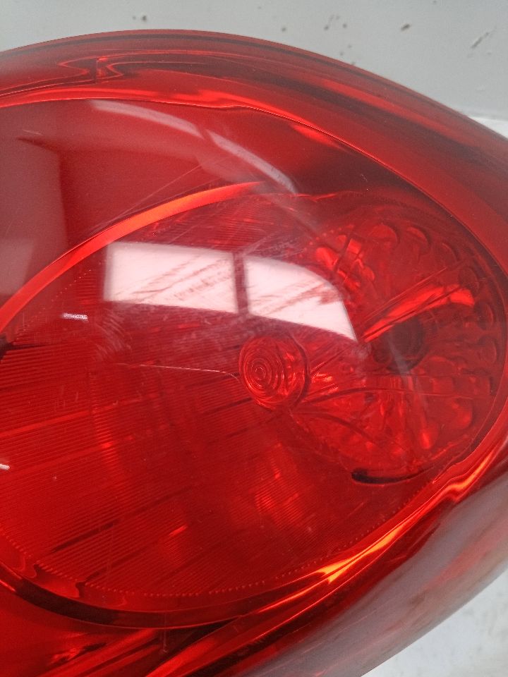 2013 HYUNDAI ELANTRA Left TAIL LAMP - 23224 — photo 4