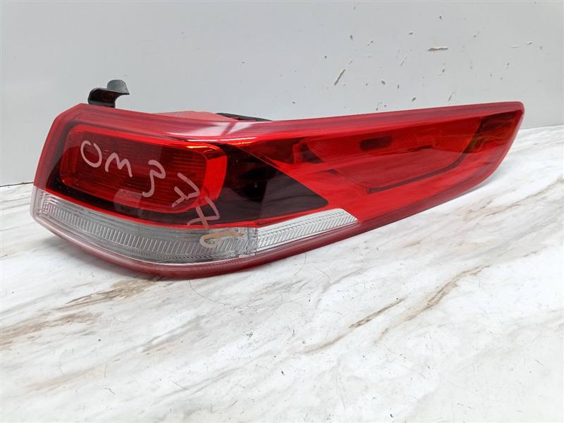 2018 KIA OPTIMA Right TAIL LAMP - 23232 — photo 2