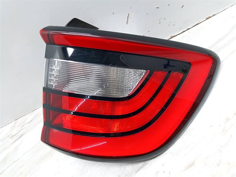 2017 DODGE DURANGO Right TAIL LAMP - 23237 — photo 1