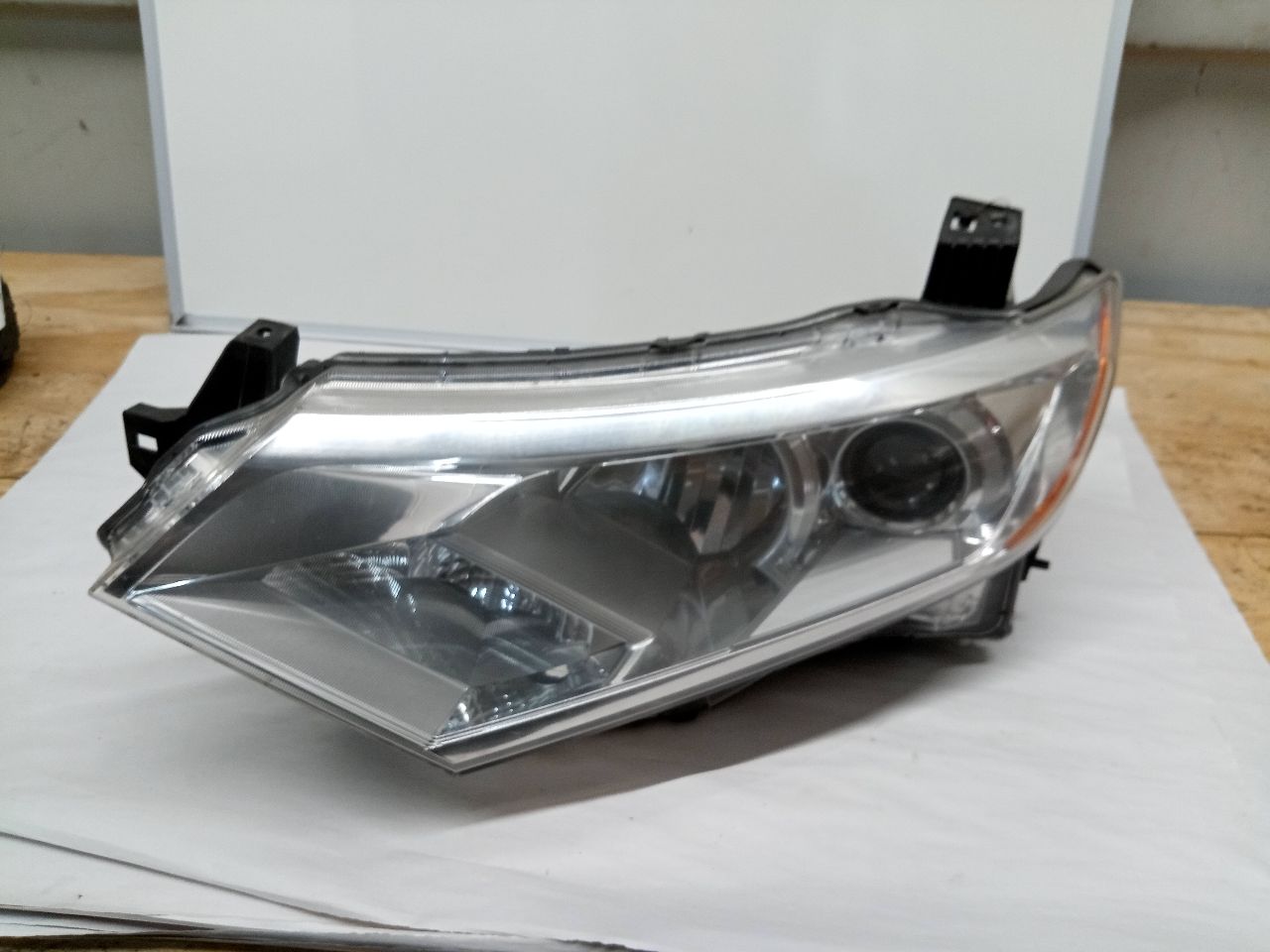 2011 NISSAN QUEST Left HEADLAMP ASSEMBLY - 23341
