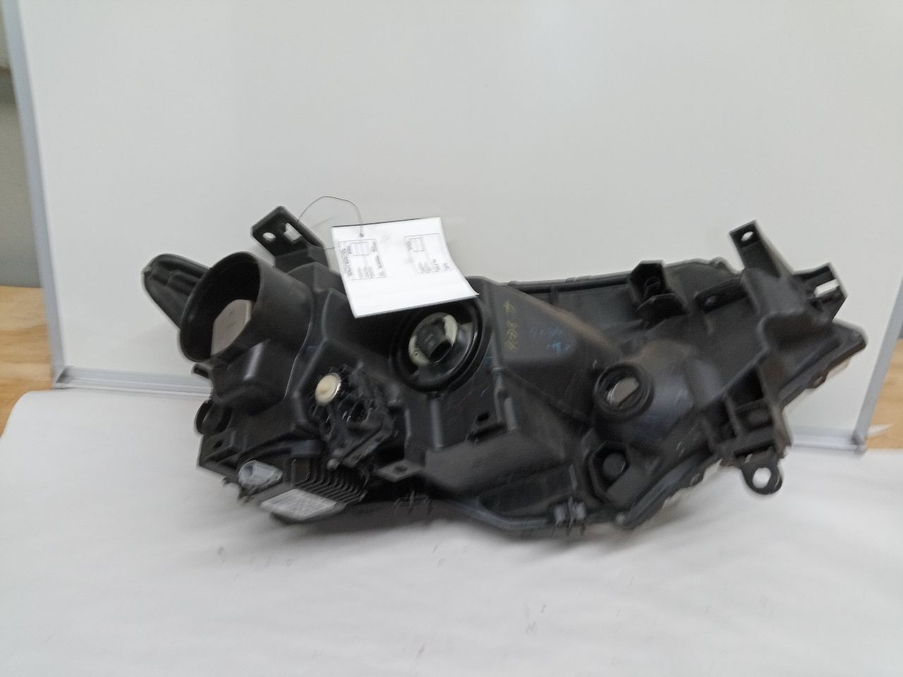 2011 NISSAN QUEST Left HEADLAMP ASSEMBLY - 23341 — photo 4