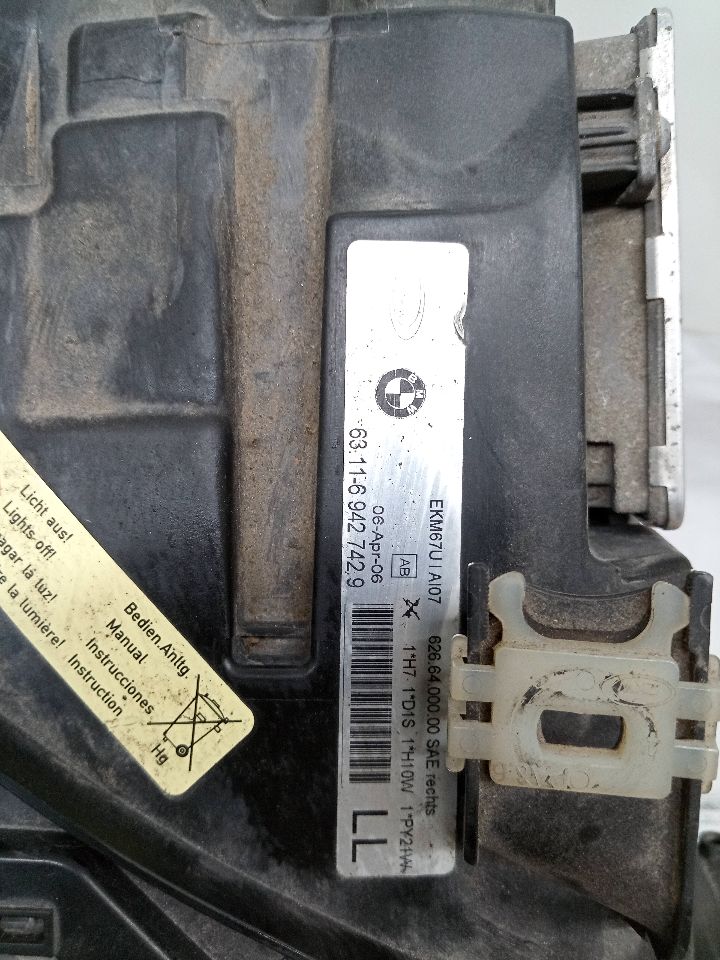 2007 BMW 328i Right HEADLAMP ASSEMBLY - 23353 — photo 6