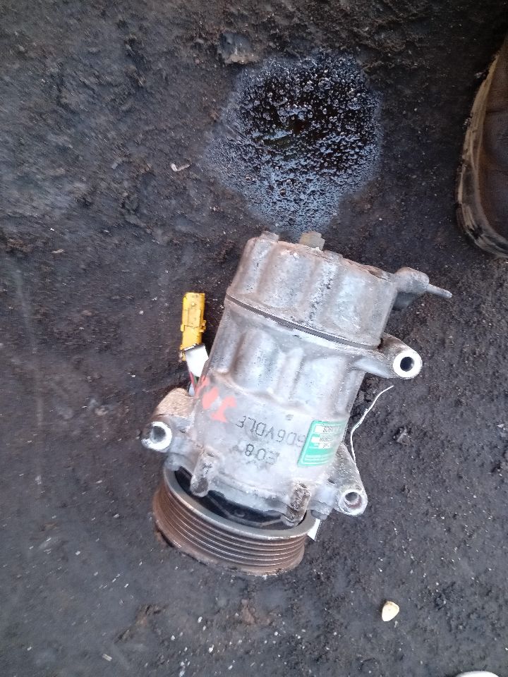 2007 MINI COOPER COOPER 4cyl Gasoline Turbo 1.6 AC COMPRESSOR - 233771 — photo 3