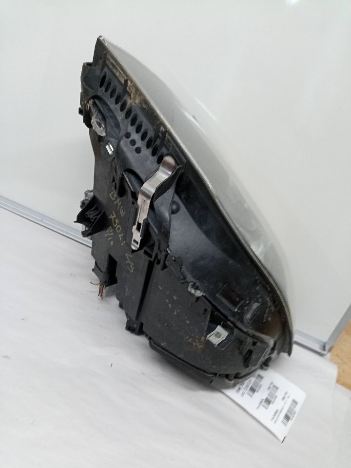 2011 BMW 750i Left HEADLAMP ASSEMBLY - 23461 — photo 4