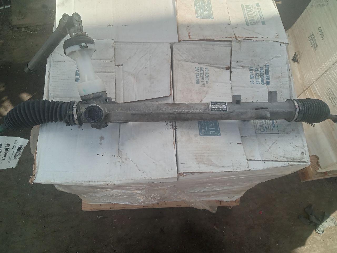 2017 HYUNDAI SANTA FE 2.4L 4cyl Gasoline VVT STEERING GEAR RACK - 234995 — photo 1