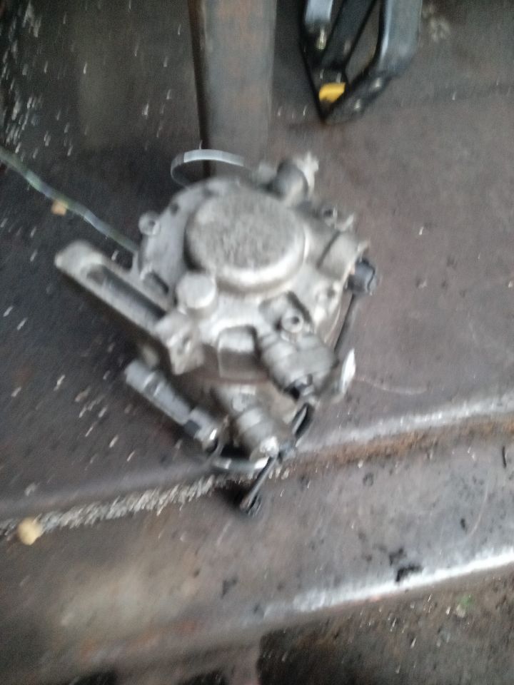 2018 KIA SOUL 1.6L 4cyl Gasoline VVT AC COMPRESSOR - 235068 — photo 5