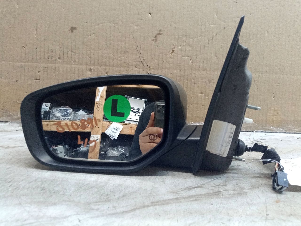 2013 DODGE DART 4cyl Gasoline 2.0 Left SIDE VIEW MIRROR - 235100 — photo 1