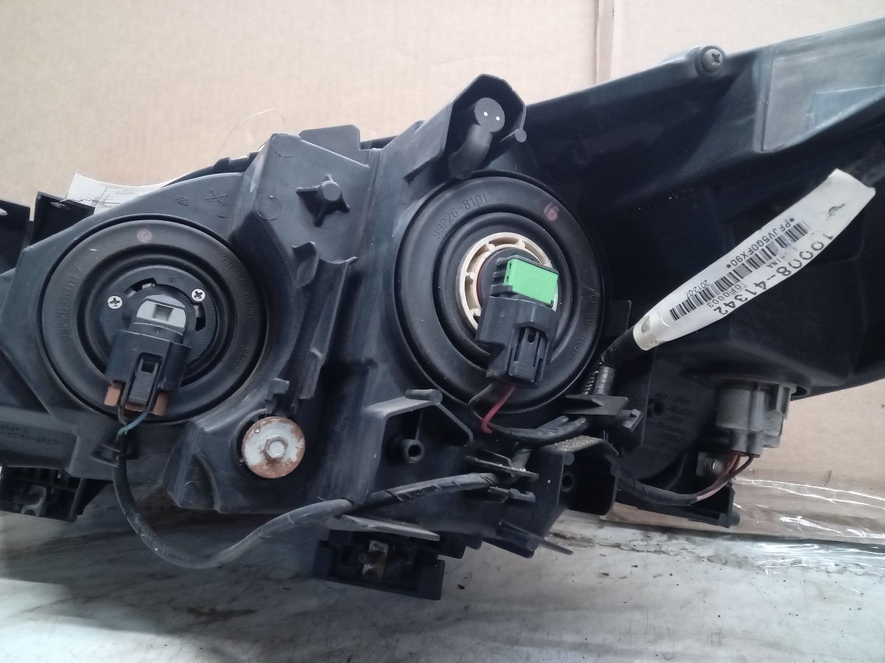 2013 MAZDA 3 4cyl Gasoline 2.0 Dohc Right HEADLAMP ASSEMBLY - 236083 — photo 4