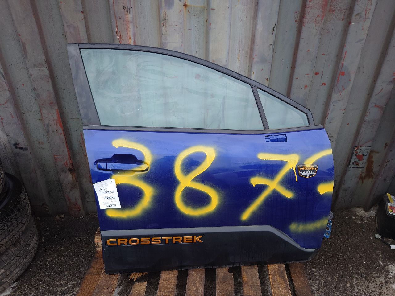 2024 SUBARU XV CROSSTREK Right DOOR ASSEMBLY, FR - 236233 — photo 1
