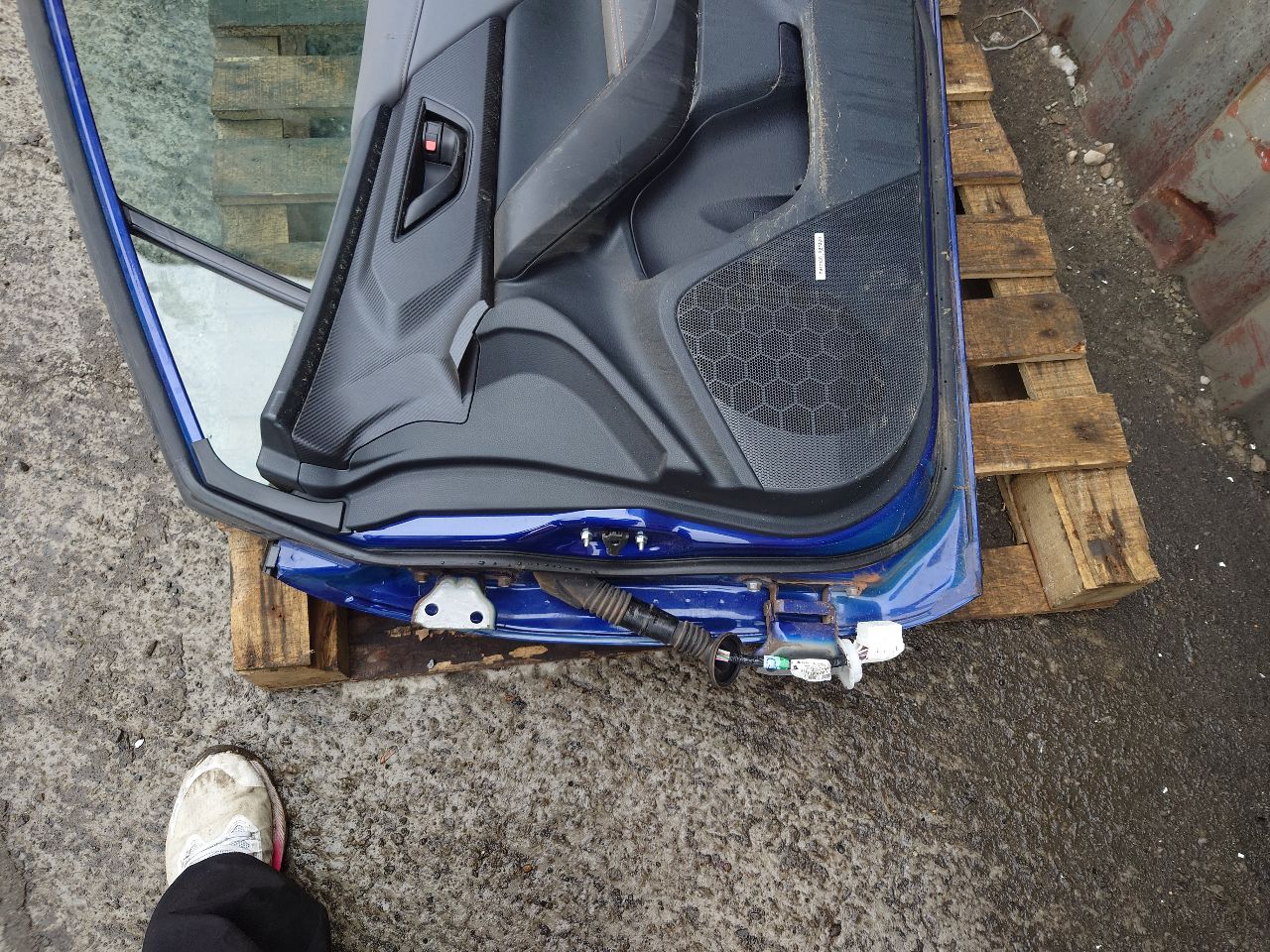2024 SUBARU XV CROSSTREK Right DOOR ASSEMBLY, FR - 236233 — photo 7