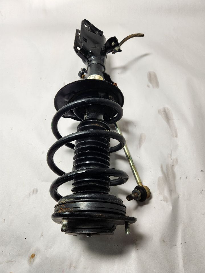 2024 SUBARU XV CROSSTREK Right STRUT - 236296