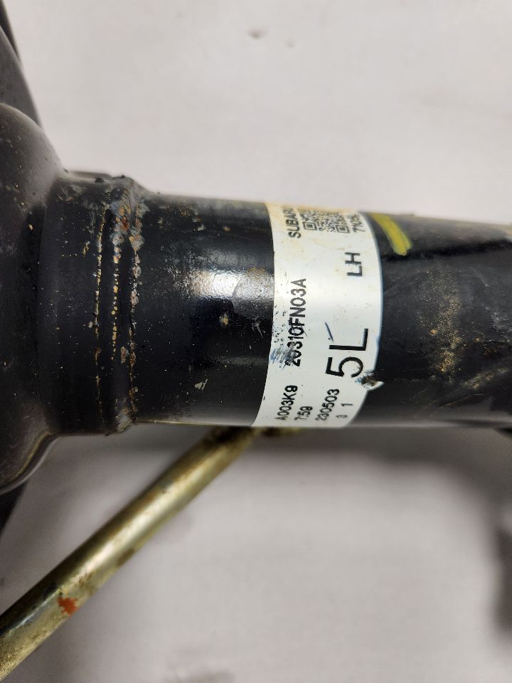 2024 SUBARU XV CROSSTREK Left STRUT - 236297 — photo 4