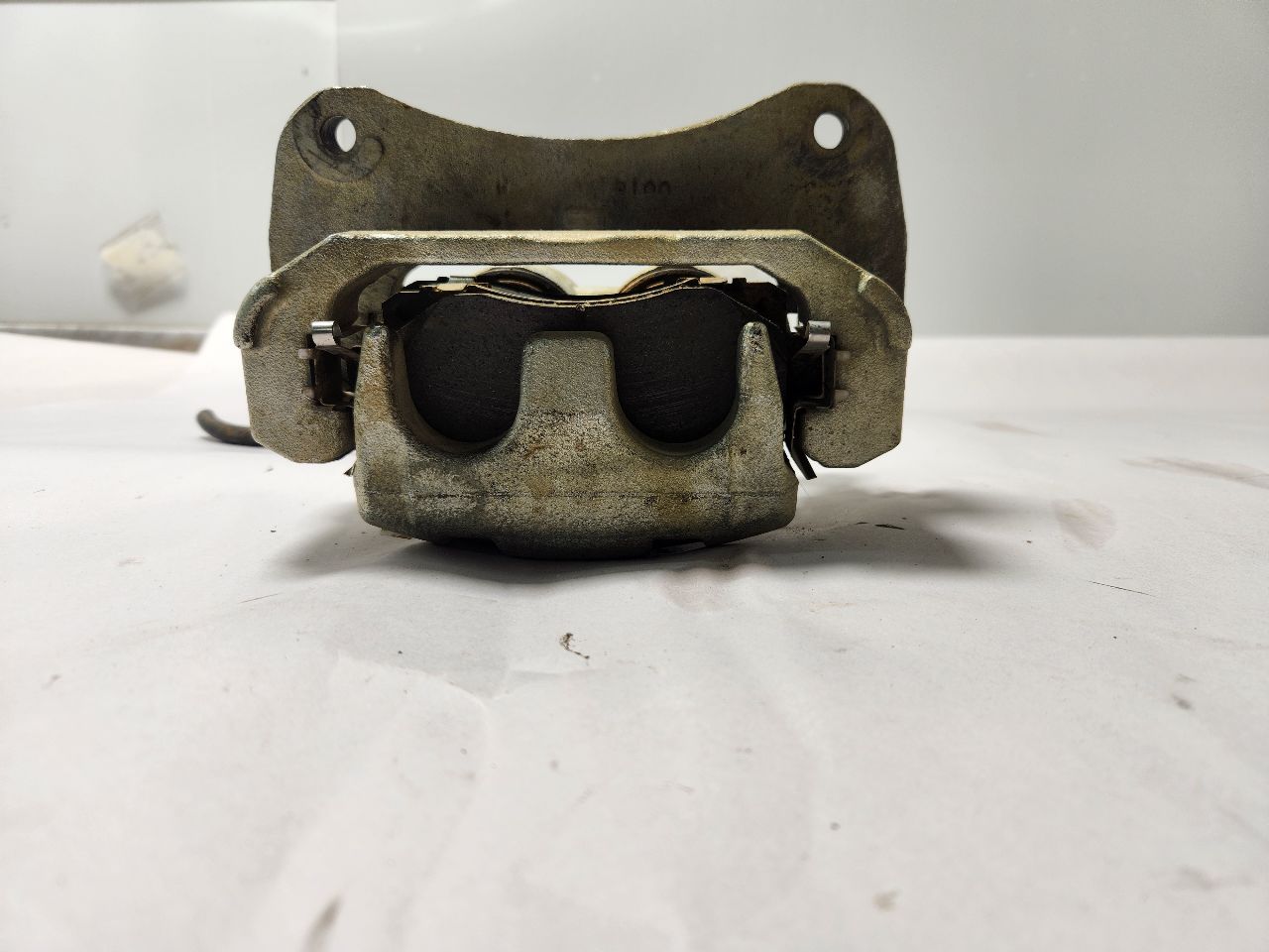 2024 SUBARU XV CROSSTREK Right CALIPER - 236300 — photo 2