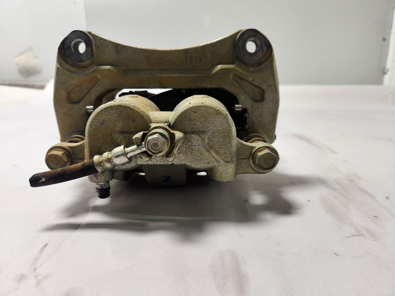 2024 SUBARU XV CROSSTREK Left CALIPER - 236301 — photo 1