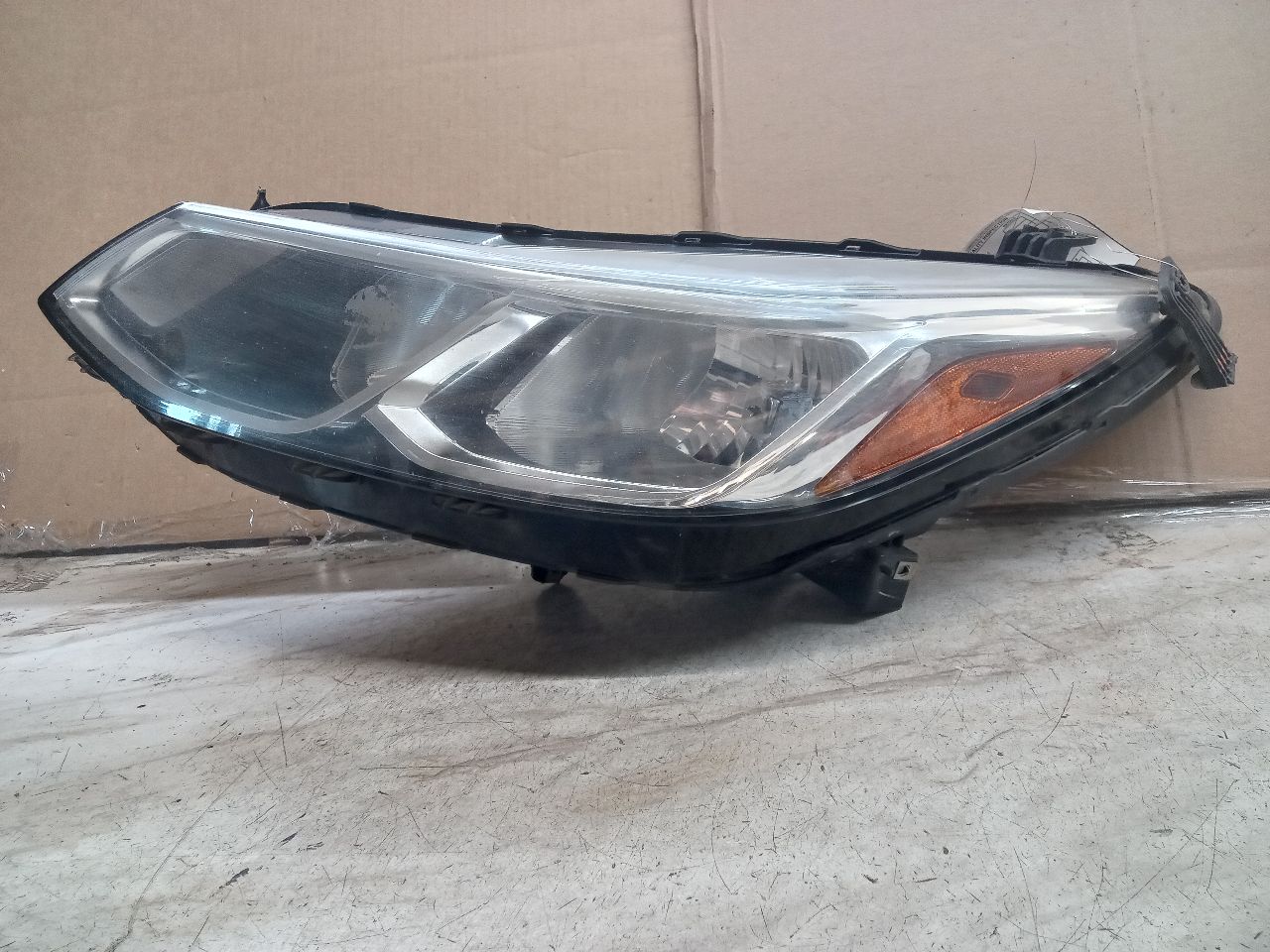 2018 CHEVROLET CRUZE 1.4L 4cyl Turbo Gasoline Left HEADLAMP ASSEMBLY - 237069