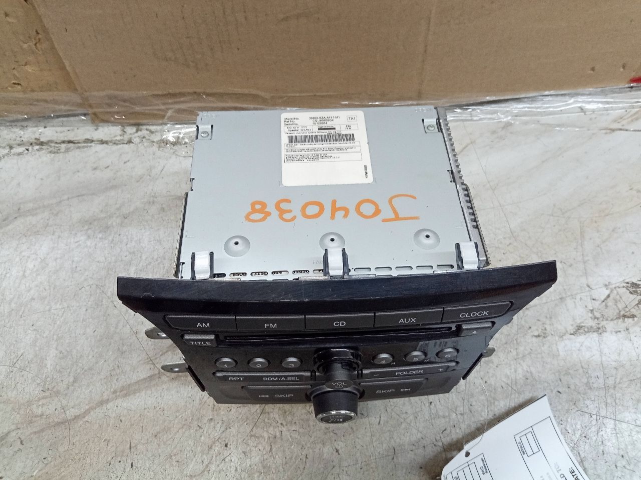 2012 HONDA PILOT 6cyl Gasoline 3.5 Radio Audio - 237665 — photo 2