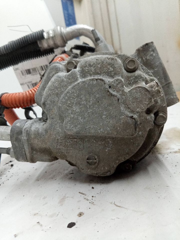 2017 FORD C-MAX AC COMPRESSOR - 23774 — photo 2