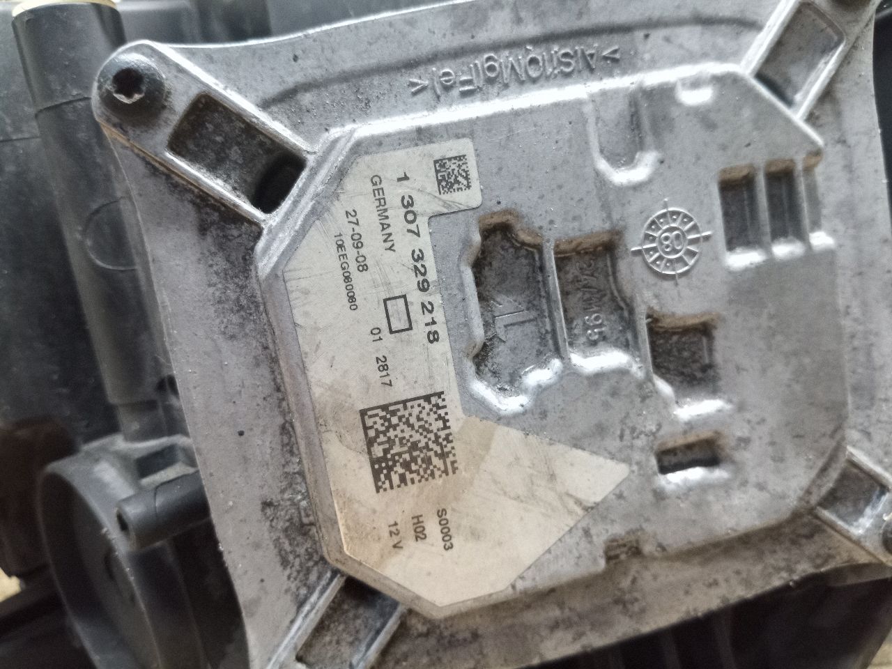 2009 AUDI A4 Left HEADLAMP ASSEMBLY - 2380 — photo 4