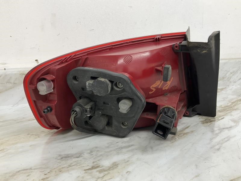 2009 AUDI A4 Right TAIL LAMP - 2381 — photo 2
