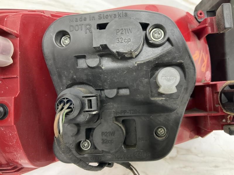2009 AUDI A4 Right TAIL LAMP - 2381 — photo 3