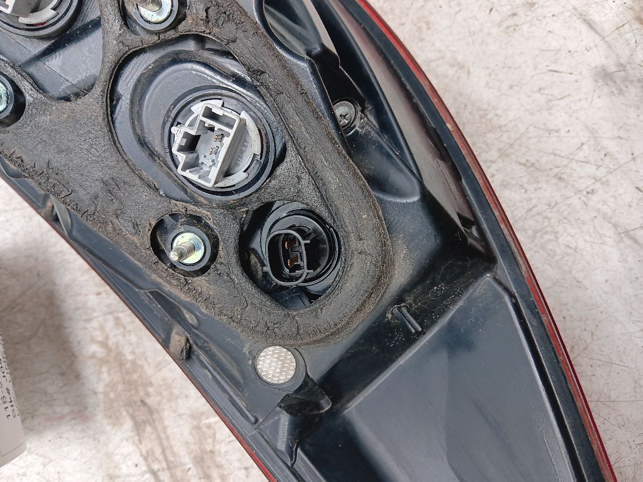 2016 MAZDA CX-5 4cyl Gasoline 2.5 DOHC Right TAIL LAMP - 238869 — photo 4