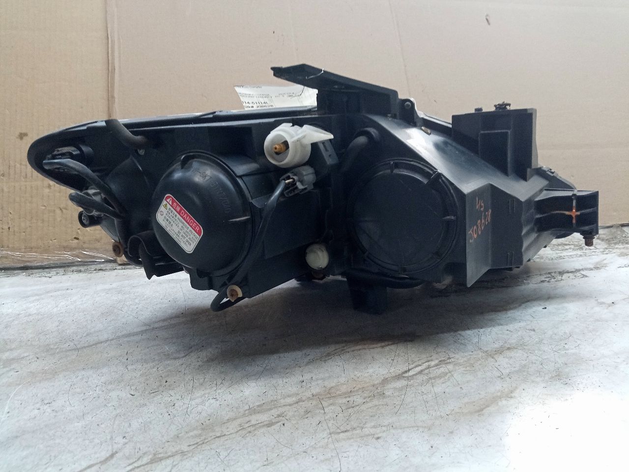 2010 MAZDA CX-9 6cyl Gasoline 3.7 Left HEADLAMP ASSEMBLY - 238931 — photo 3