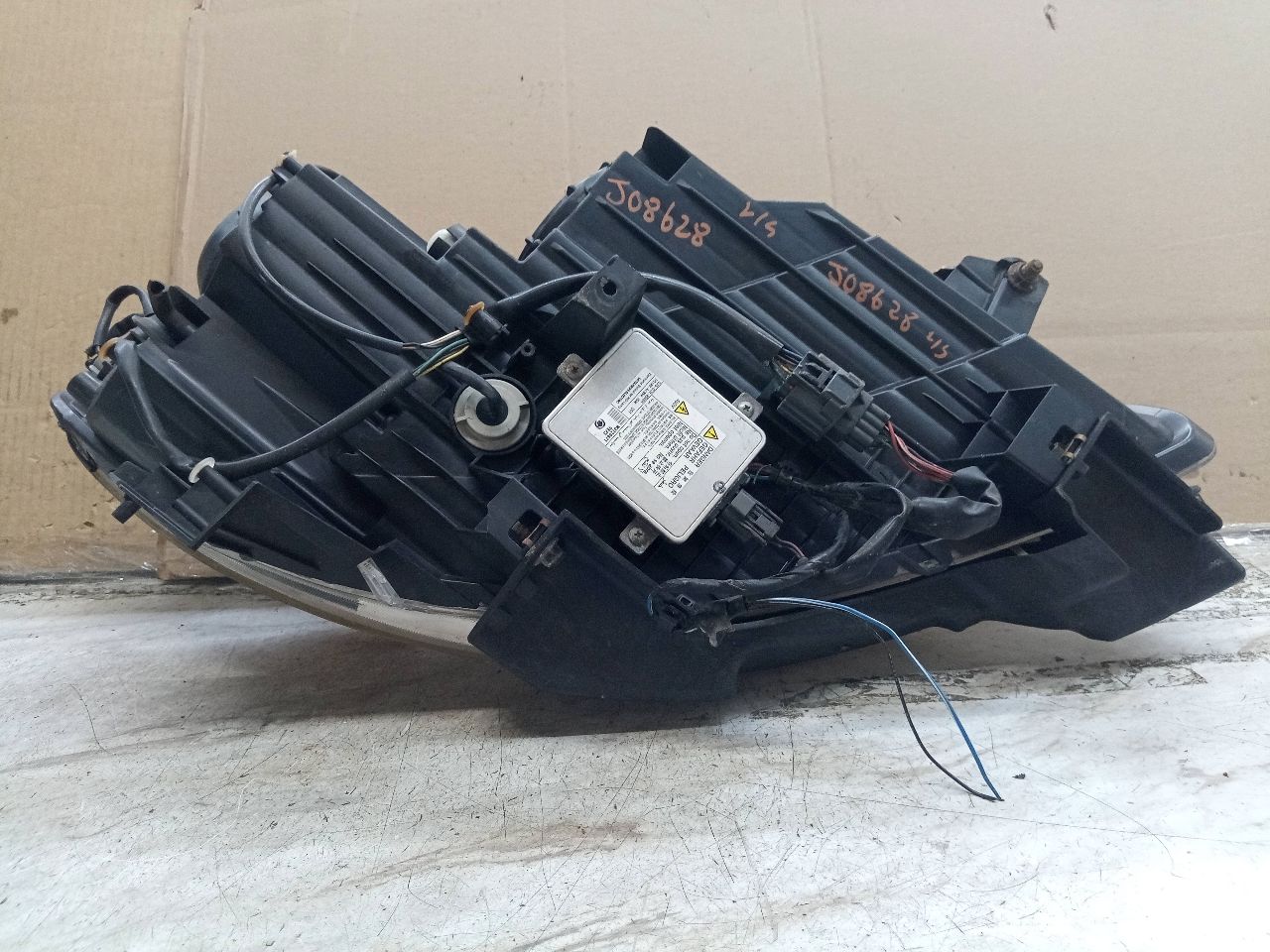 2010 MAZDA CX-9 6cyl Gasoline 3.7 Left HEADLAMP ASSEMBLY - 238931 — photo 6