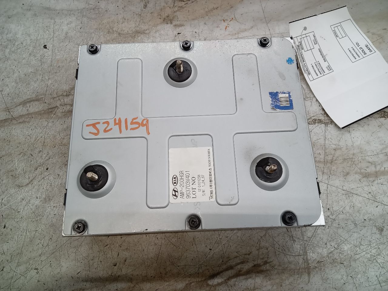 2012 HYUNDAI AZERA 6cyl Gasoline 3.3 Radio Audio - 238936 — photo 4