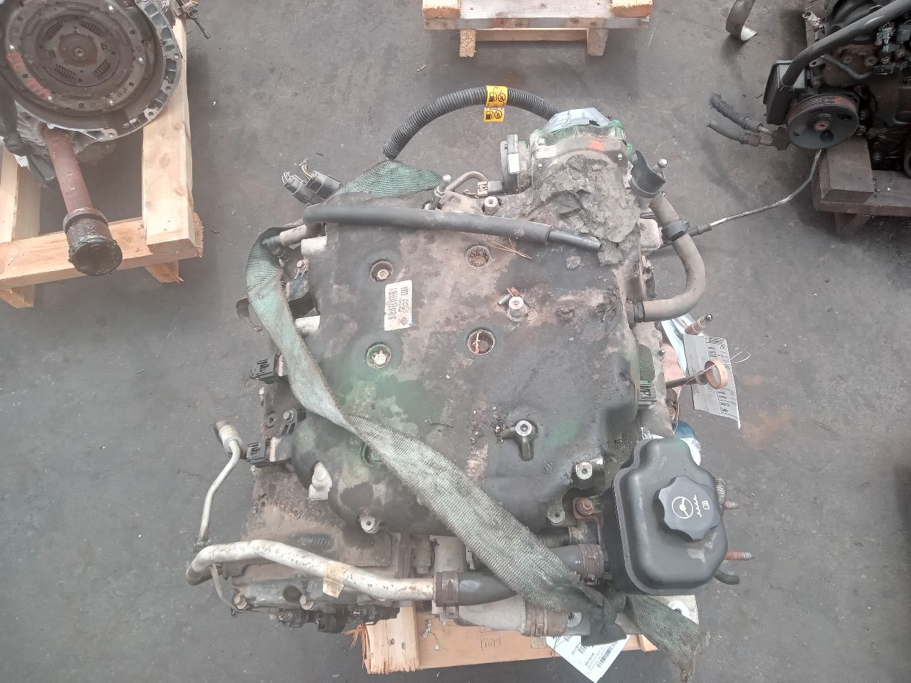 2011 CHEVROLET TRAVERSE 6cyl Gasoline 3.6 ENGINE ASSEMBLY - 239106 — photo 2