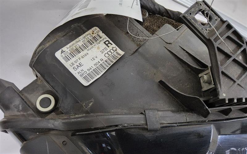 2011 AUDI A4 Right HEADLAMP ASSEMBLY - 23928 — photo 5