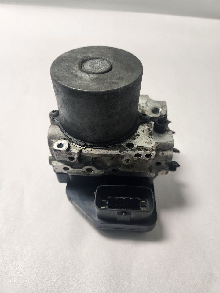 2011 TOYOTA SIENNA 6cyl Gasoline 3.5 Anti-lock Brake Pts - 239453 — photo 7