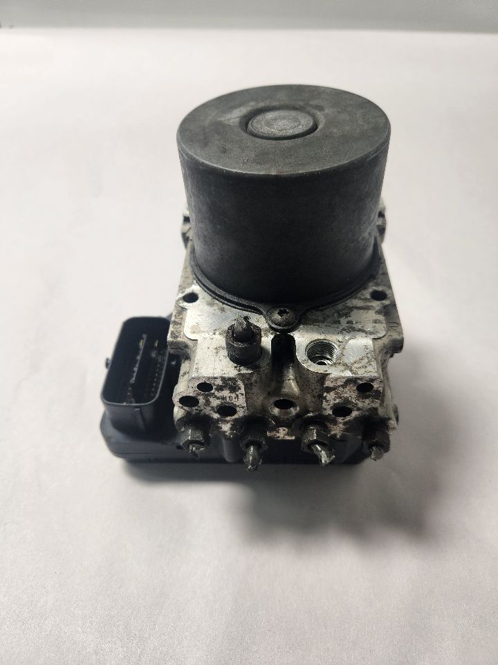 2011 TOYOTA SIENNA 6cyl Gasoline 3.5 Anti-lock Brake Pts - 239453 — photo 8