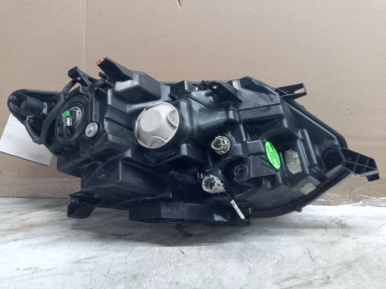 2017 NISSAN ROGUE 2.5L 4cyl Gasoline VVT Left HEADLAMP ASSEMBLY - 239561 — photo 3
