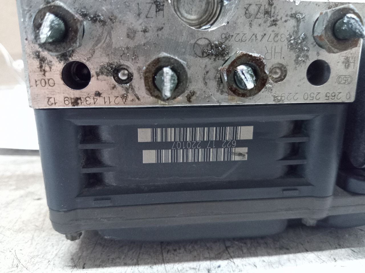 2007 MERCEDES-BENZ E-CLASS 6cyl Gasoline 3.5 Anti-lock Brake Pts - 239680 — photo 3