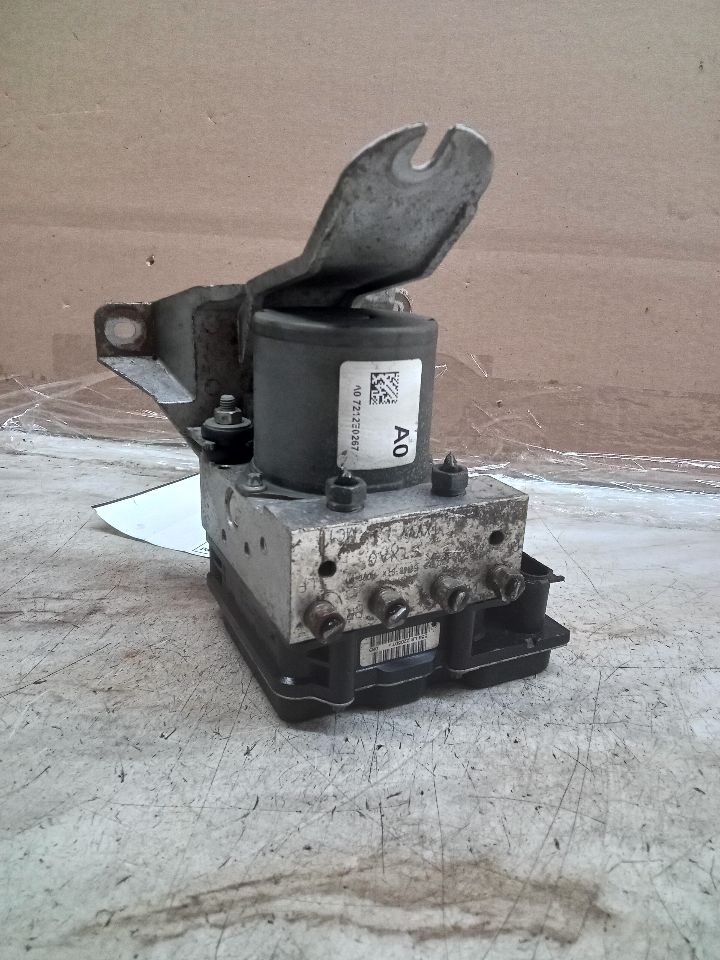 2007 ACURA MDX 3.7L 6cyl Gasoline Anti-lock Brake Pts - 239692 — photo 4