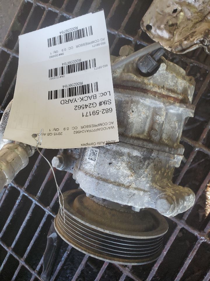 2015 AUDI Q5 6cyl Supercharged 3.0 AC COMPRESSOR - 239784 — photo 1