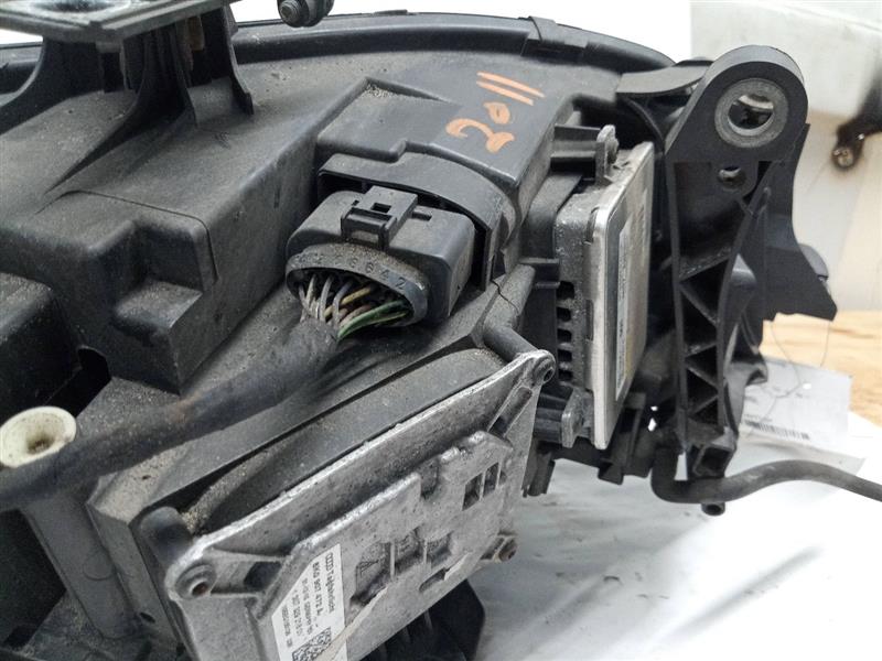 2011 AUDI A4 Left HEADLAMP ASSEMBLY - 24003 — photo 5