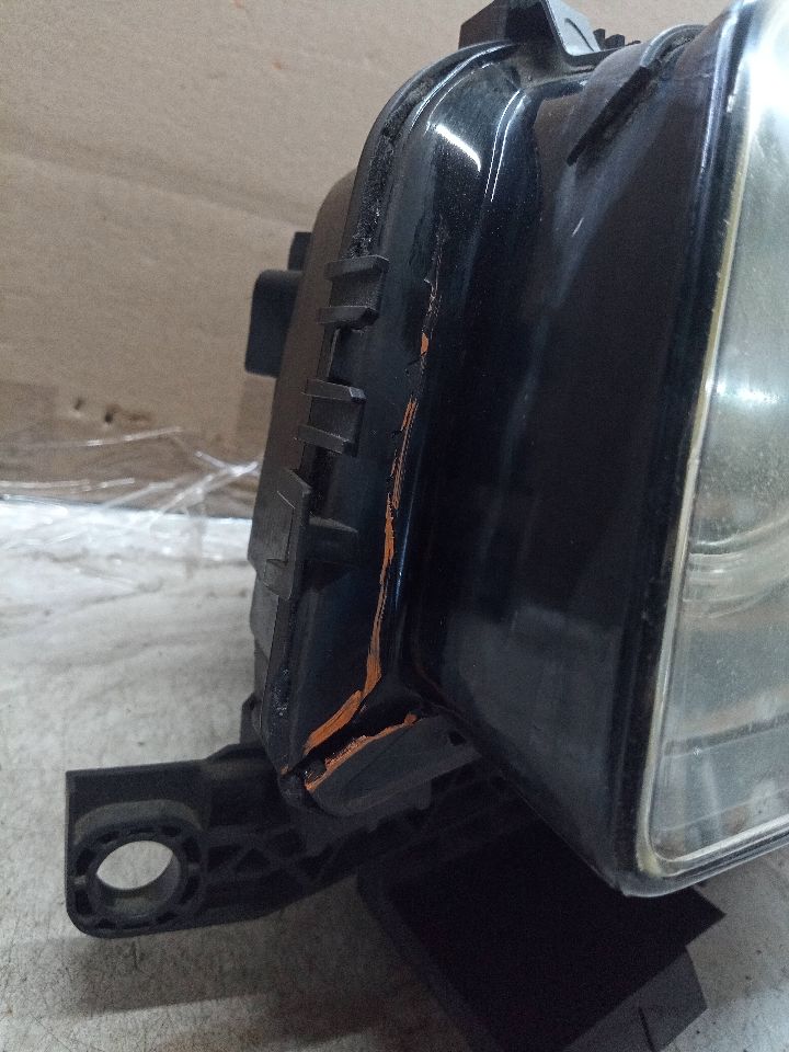 2007 BMW X3 6cyl Gasoline 3.0 Left HEADLAMP ASSEMBLY - 240463 — photo 3