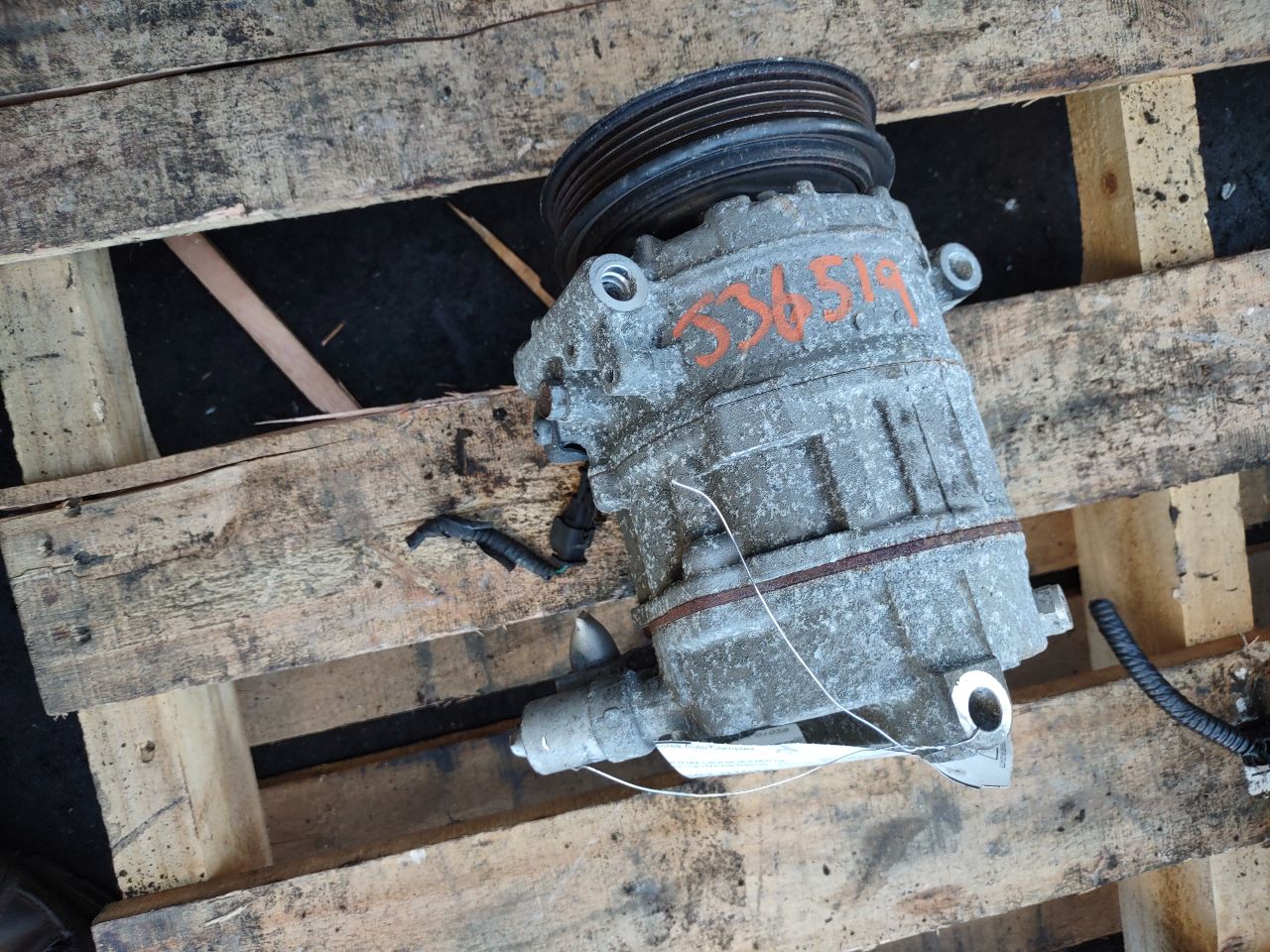 2012 CHEVROLET EQUINOX AC COMPRESSOR - 240726 — photo 1