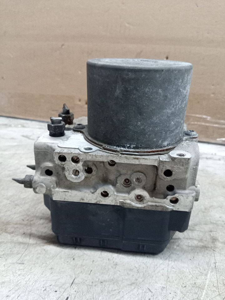 2013 TOYOTA SIENNA 6cyl Gasoline 3.5 Anti-lock Brake Pts - 241055 — photo 8