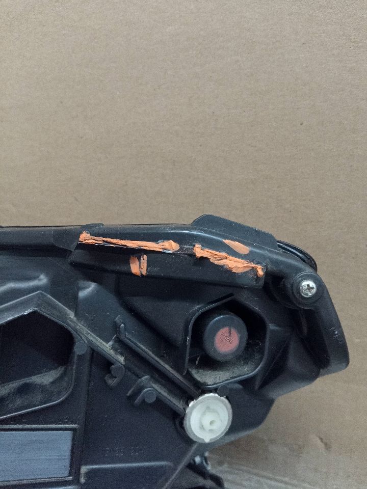 2022 SUBARU BR-Z Right HEADLAMP ASSEMBLY - 241502 — photo 4