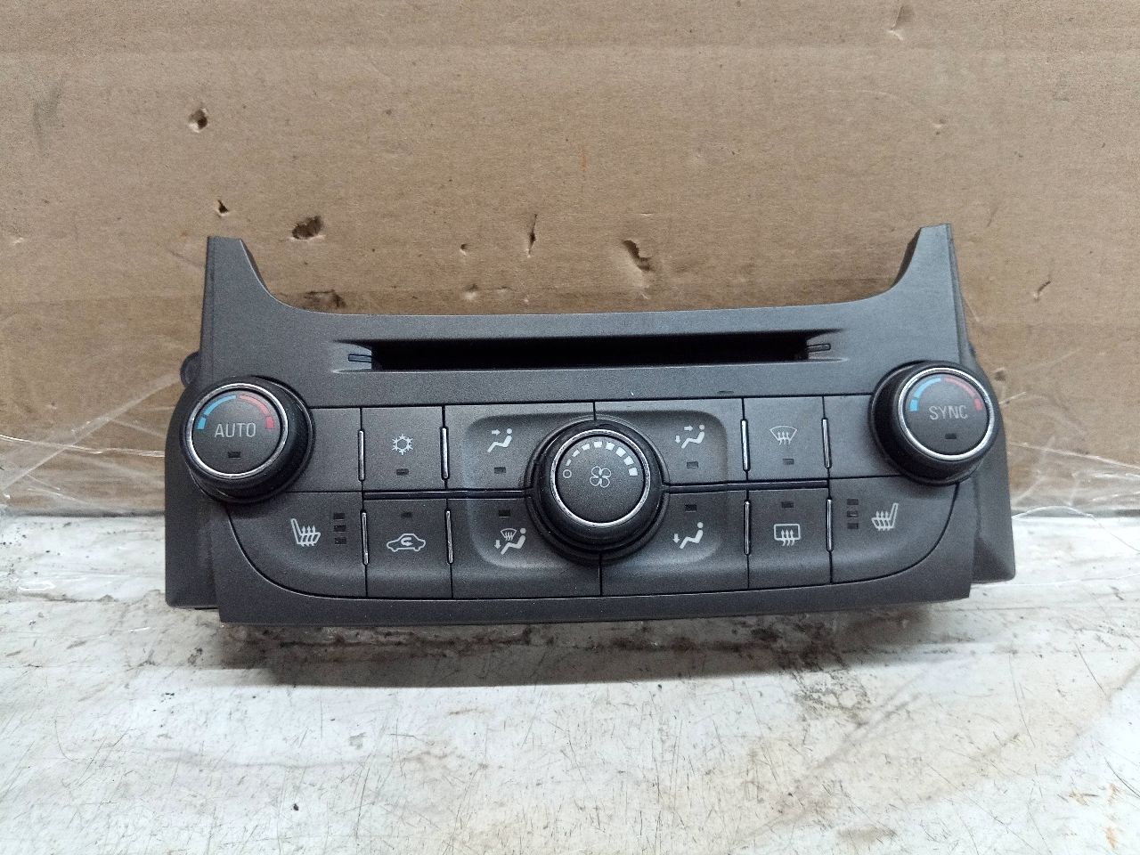 2013 CHEVROLET MALIBU 4cyl Gasoline 2.5 TEMP CONTROL - 241566 — photo 1