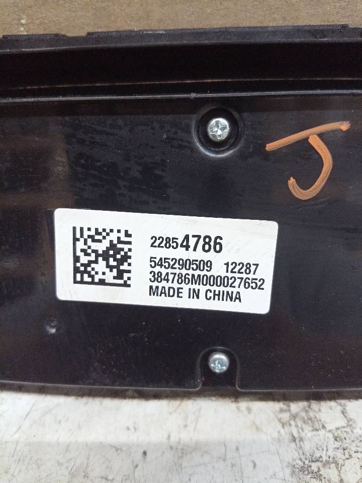 2013 CHEVROLET MALIBU 4cyl Gasoline 2.5 TEMP CONTROL - 241566 — photo 3